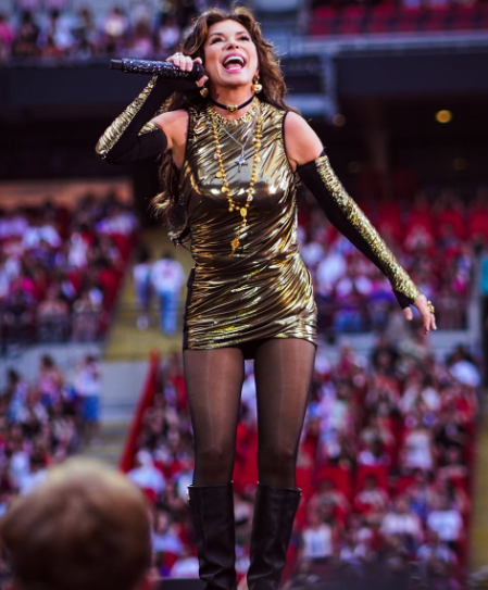 Polly_Sissy_X's tweet photo. Shania Twain https://t.co/xrjOPwvlJH