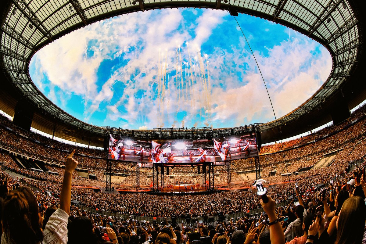 rize07addict's tweet photo. According to Live Nation France, #BTS made HISTORY as they drew approximately 186,000 attendees across two SOLD-OUT shows at Stade de France!!

They met with over 92,000 fans per show which is the HIGHEST number of attendees for a single show across all of #BTS's concerts to date.

CONGRATULATIONS BTS
#BTS_WORLDTOUR_ARIRANG 
#BTS_WORLDTOUR_ARIRANG_PARIS