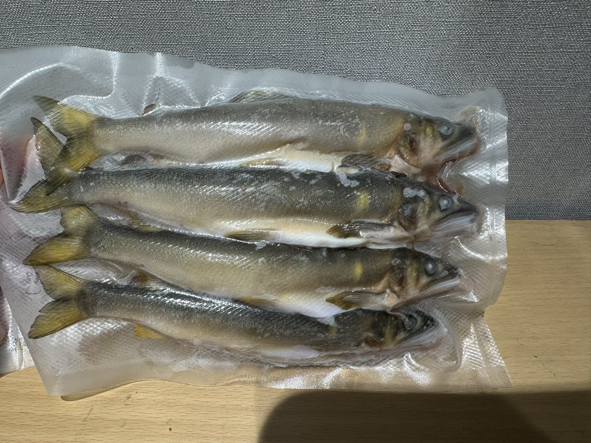 gtbt315's tweet photo. 鮎が美味しい季節になったねー https://t.co/Q3EEqTdOOJ