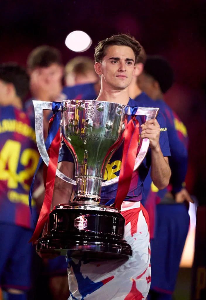 DukeDennis_00's tweet photo. 🚨DO YOU KNOW: La Masia is the only academy in Europe top 5 history to produce the youngest defender, midfielder and attacker to ever win a league title. https://t.co/sGPDarHLGP