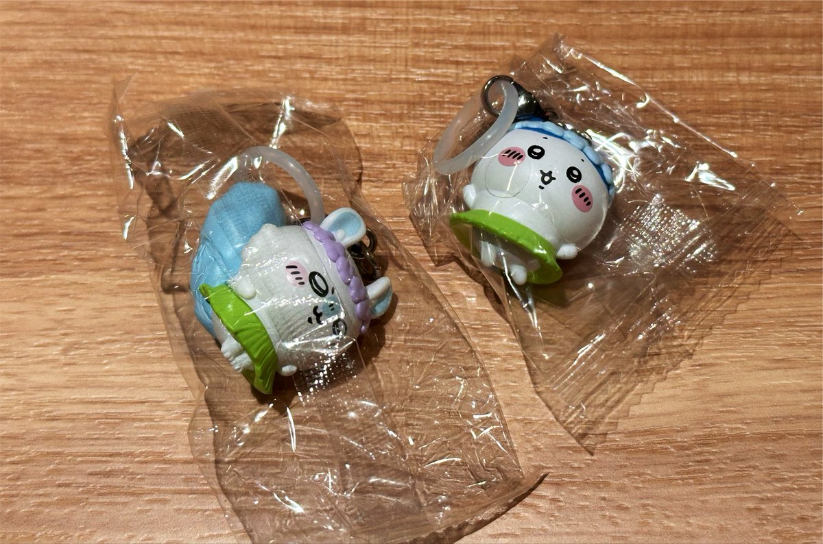 arimamog's tweet photo. ちいかわ映画めじるしチャームもらえてうれし！　あーおもしろかった。ナガノさん天才。 https://t.co/2fFmKfCiiK