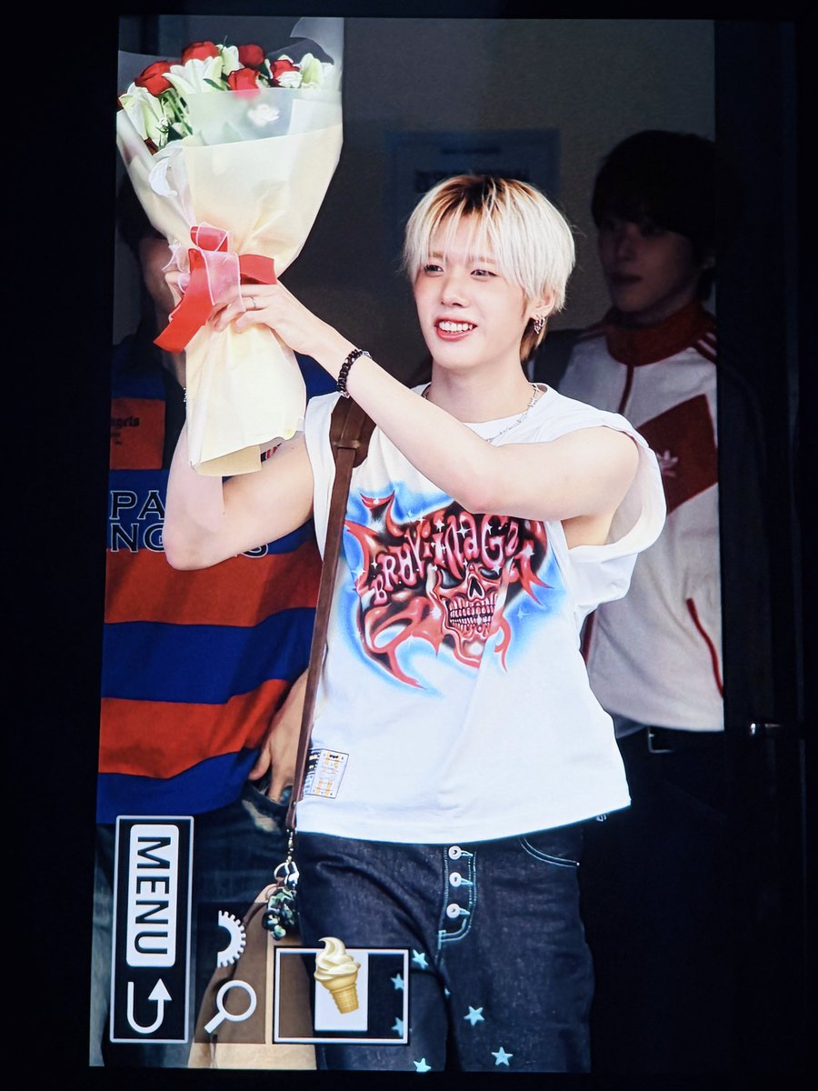 taenii37's tweet photo. 260724 1위🥳🎉
#아이덴티티 #최태인 #idntt #choitaein https://t.co/ywsHV2xD89