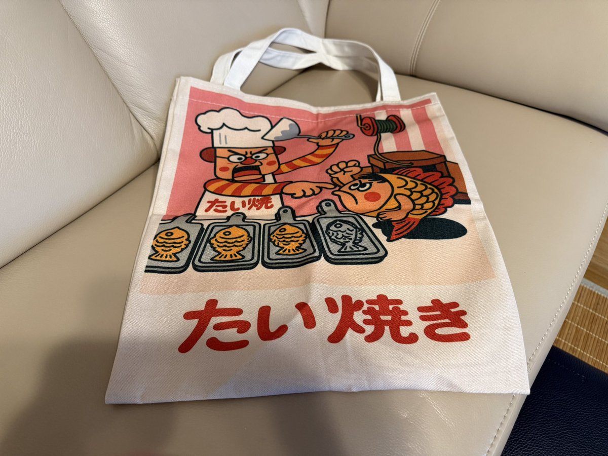 TRC__002's tweet photo. トートバッグかったw

#たい焼き https://t.co/Qu1C1RpHLp