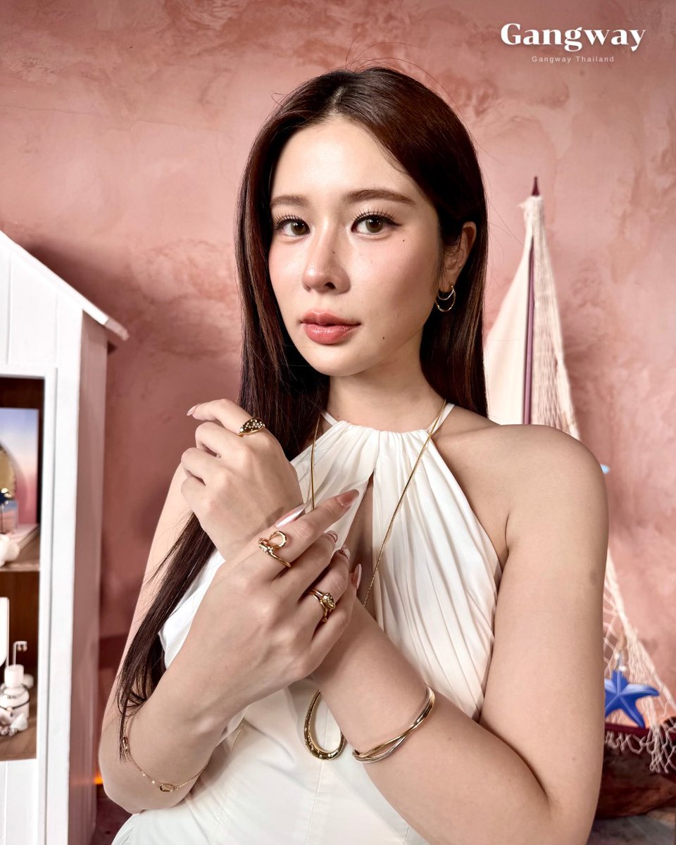gangwayth's tweet photo. #Gangwaynews แจกความสดใส✨ แชะภาพ📸 เก้า – สุภัสสรา ในงาน PANDORA "ESSENCE OF SUMMER" ที่จะมาร่วมมิกซ์แอนด์แมตช์เครื่องประดับภายในงาน🌊☀️

#PANDORATHAILAND
#supassra_sp #เก้าสุภัสสรา https://t.co/JfEXV3j7N3