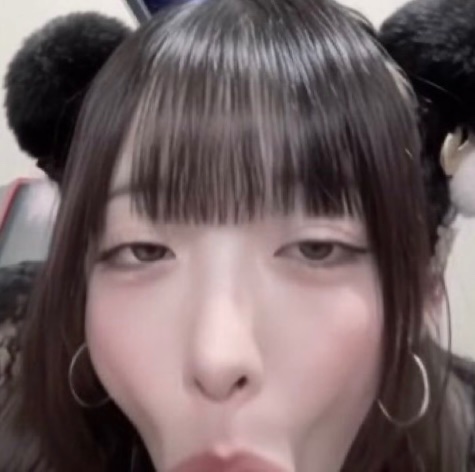 Rumibeeen's tweet photo. 初しゃぶりでこの顔は才能ありすぎ https://t.co/eCtFnZX1wA