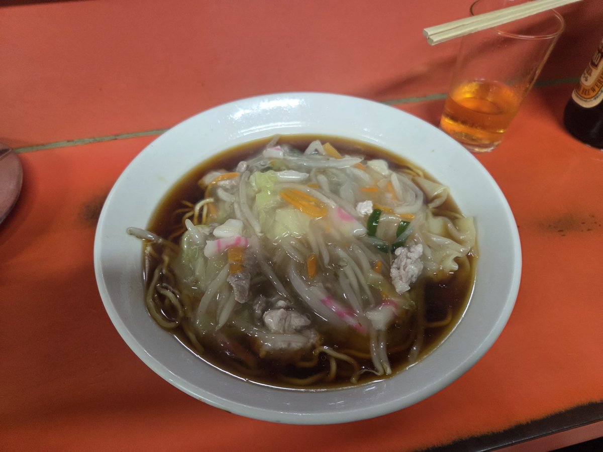 ramengolfkanata's tweet photo. 宝明楼

猛暑のなか１週間頑張った
ので
ドカ食い🍜

レバ炒め🐮
半チャーハン
サンマーワンタン麺🍜

腹が
はちきれる…😵

ご馳走さまでしたm(__)m https://t.co/66v4WZ3jQ6
