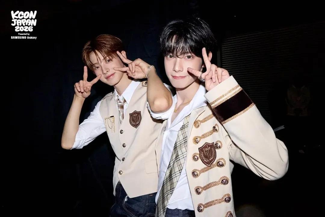 kwoojinzip's tweet photo. [#KCONJAPAN2026] 
PHOTO DUMP : BACKSTAGE
📸 FLARE U🦊🐰

#FLAREU #플레어유 #CHUEILIYU #최립우 #KANGWOOJIN #강우진 https://t.co/4o7NtWplDo