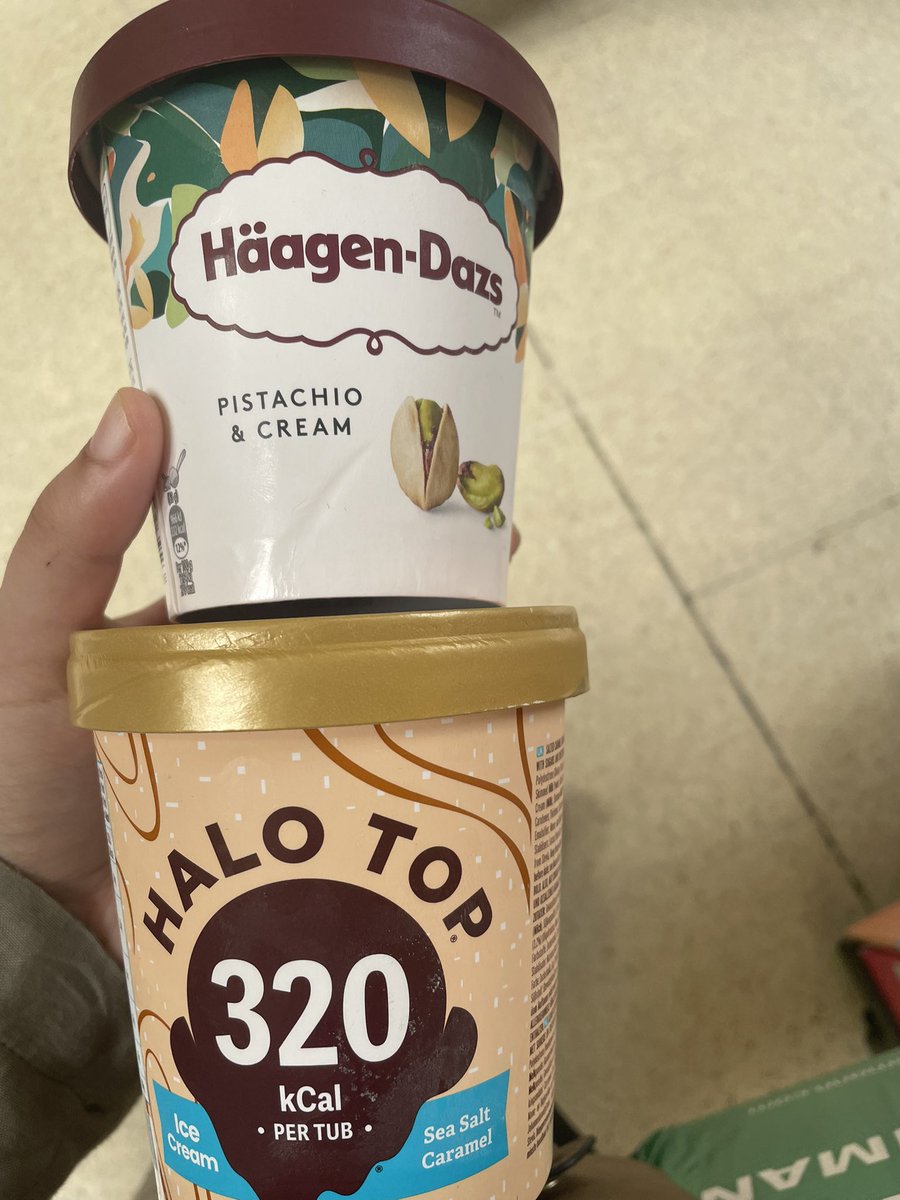 plxwerzz's tweet photo. gonna omad halo top today PLS DONT BINGE https://t.co/VgR27PNRu5