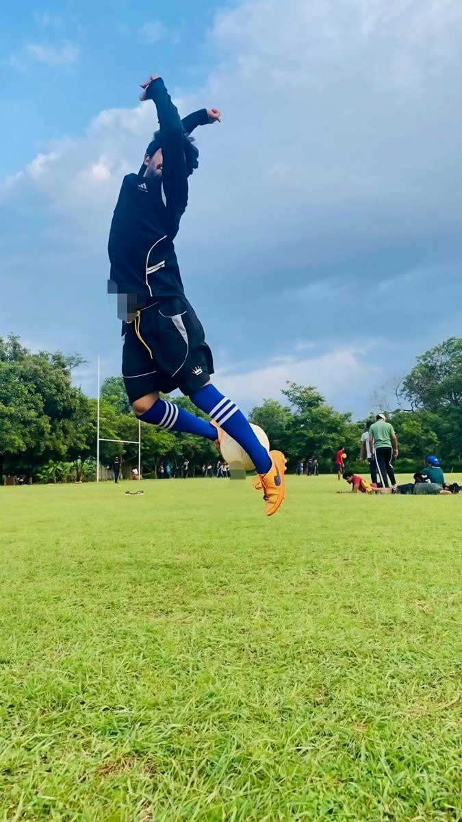 udarapriyadars3's tweet photo. Throwback to our university days during the previous FIFA season ⚽❤️ https://t.co/MD1QaWa94g