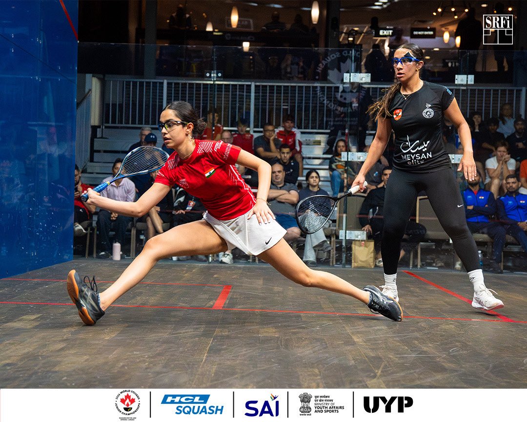 indiasquash's tweet photo. Quarter-final moments with Anahat Singh. 📸👉🏻

#IndianSquash #Squash #SRFI #WorldSquashJuniorChampionships #AnahatSingh https://t.co/mvn8Q0WD0c