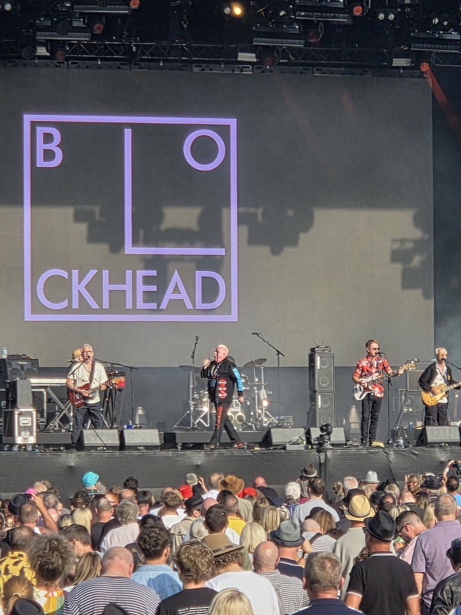 BlockheadsPage's tweet photo. Great gig yesterday on Brighton beach supporting Madness! 
Great to see so many old faces! 
@MadnessNews
@MikeBarson108 
Just like old times ❤️ https://t.co/WW4kX1wMAD