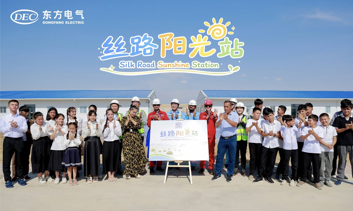 GalacticVoyageX's tweet photo. To engineers, the #Guzar Solar PV and Energy Storage Project turns sunlight into clean energy. To local residents, it has a more affectionate name: the "Silk Road Sunshine Station."😀 https://t.co/kdM4mN7oSs