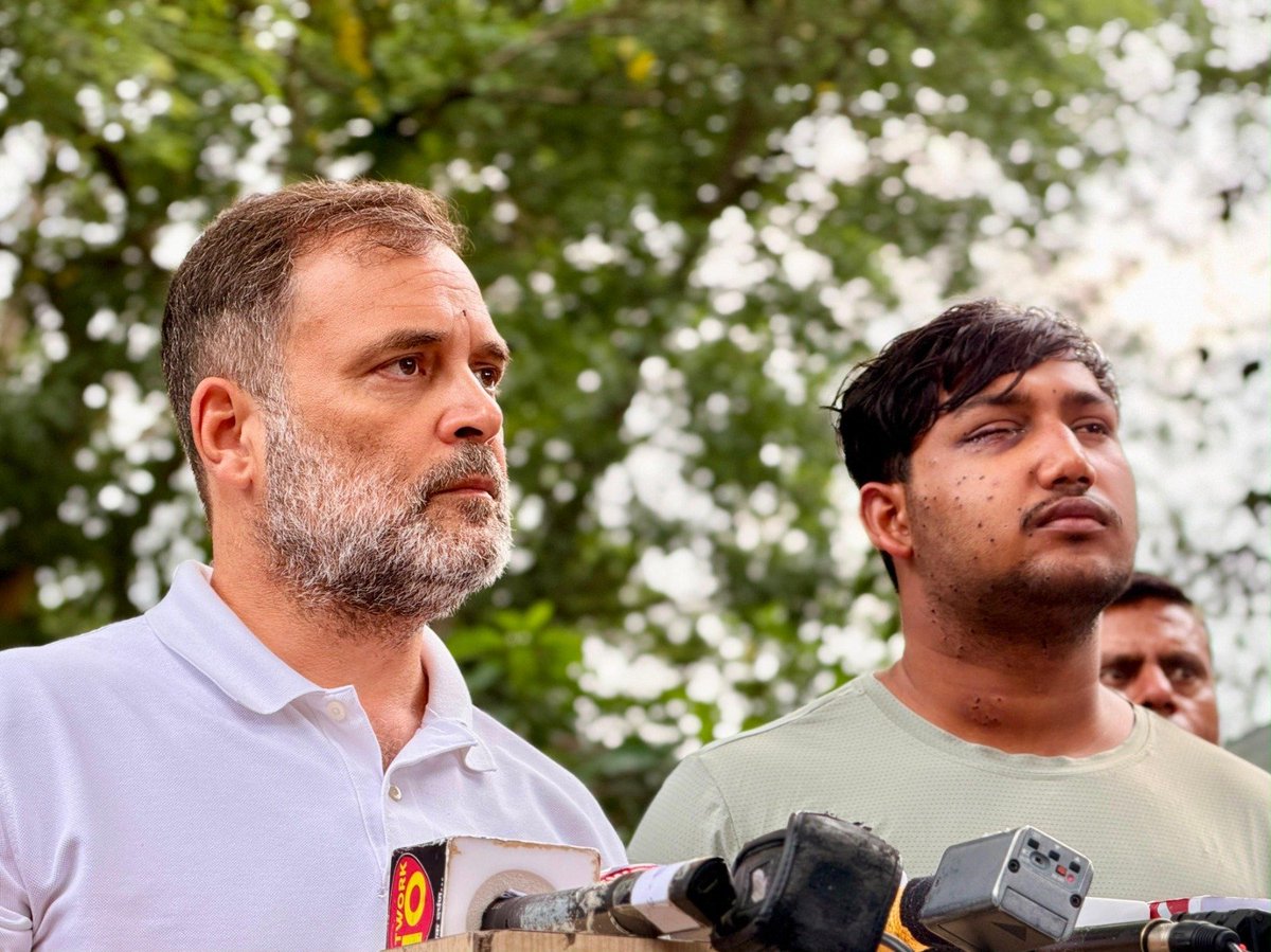 kanchhal_aakash's tweet photo. देश के युवा छात्रों के साथ मोदी सरकार ने क्या सुलूक किया है । 
#ShameOnBjpGovt https://t.co/TGQXefxUot