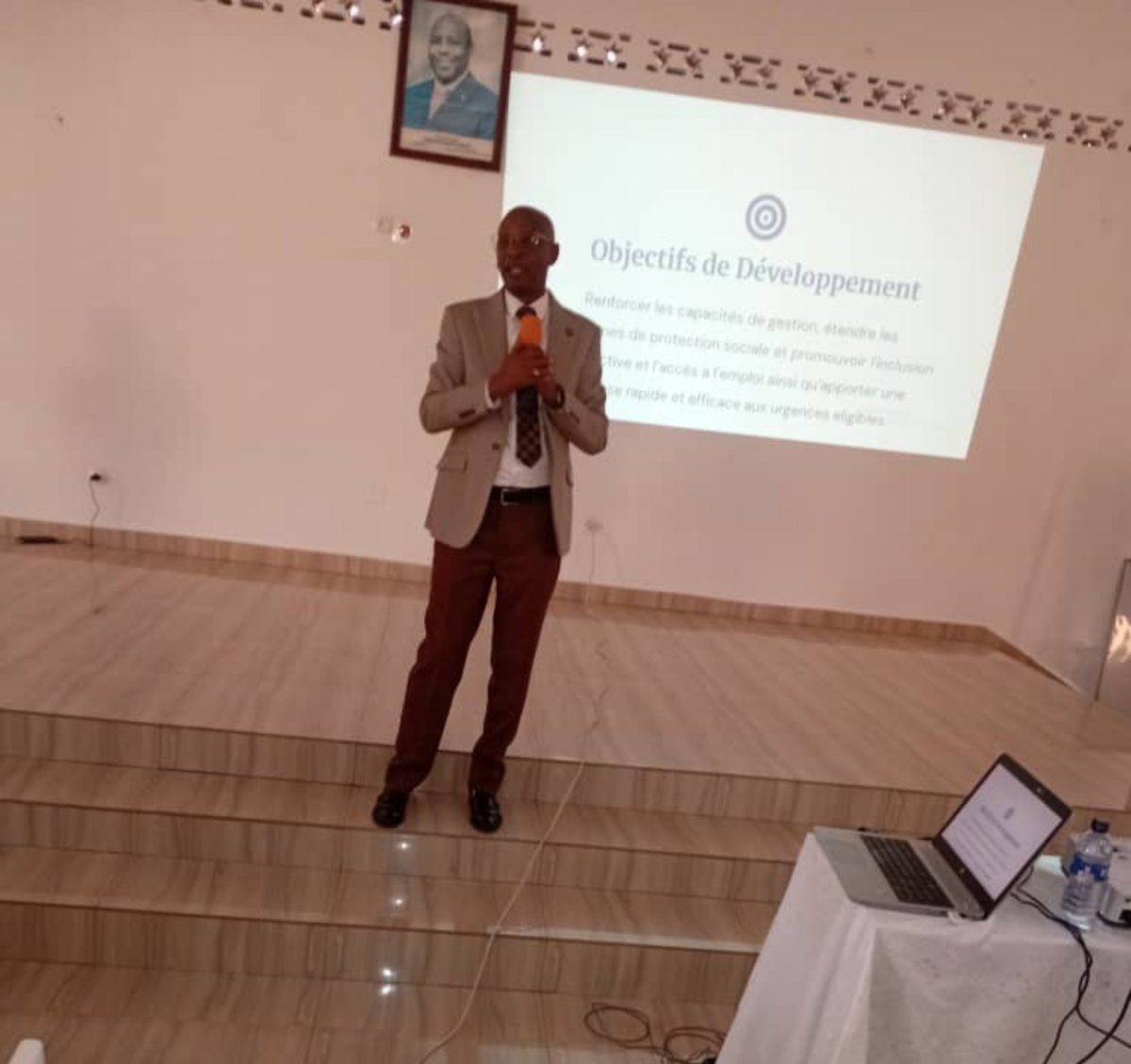Merankabandi2's tweet photo. Sous la présidence de @NyabendaMichel , Coordonnateur National, le @Merankabandi2 organise,  ce 24 juillet 2026, au chef-lieu de  la commune #Ruyigi, un atelier de partage des resultats, les défis rencontrés, les solutions trouvées et decider ensemble des voies de perenisation. https://t.co/ikhnoU9mf4