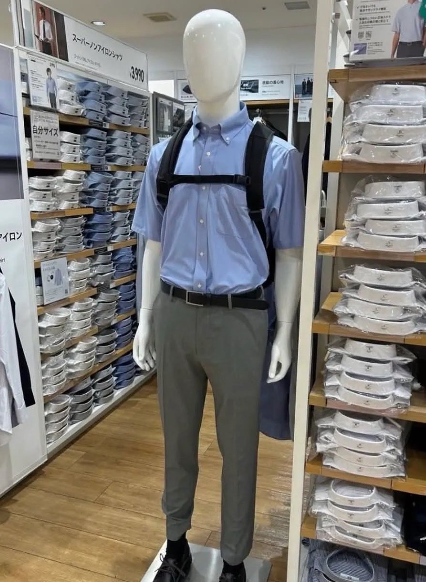 WindowTappcou0's tweet photo. 仕事が出来ない男社員の服装大体これ https://t.co/eyYZwxGZ9v