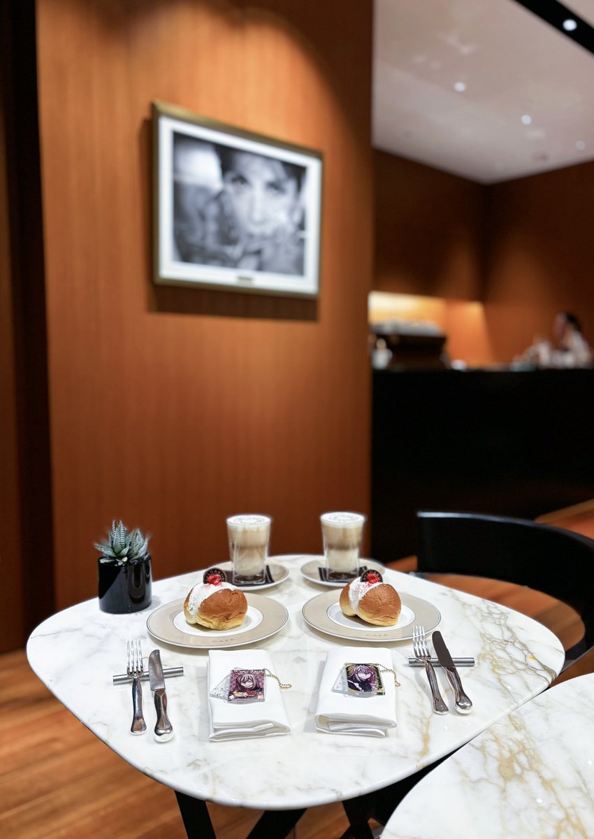 _50mys's tweet photo. Bvlgari Osaka Café https://t.co/QeoKWAAuc5