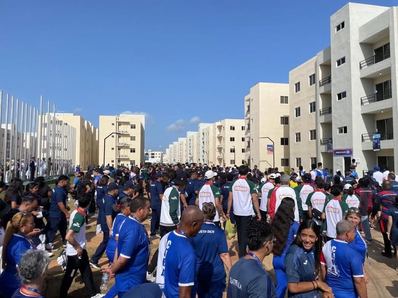 lequotidien509's tweet photo. #CAC2026 | Le Comité Olympique Haïtien a participé à la cérémonie des drapeaux au Village des Jeux de Santo Domingo, marquant l’accueil des 37 nations et l’ouverture officielle du Village, à la veille de la cérémonie d’ouverture des Jeux. #COH #TeamHaiti #SantoDomingo2026 #Haïti #Olympisme