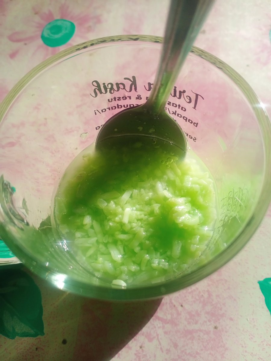 LabubuMerah's tweet photo. Ini enak. 
Udah gitu bisa nambah sepuasnya. 
Udah gitu dibuatnya pakai cinta sepenuh hati.
Trimakasih ibukku ✨💚🫰🏻 https://t.co/ZQKrxEyvoj