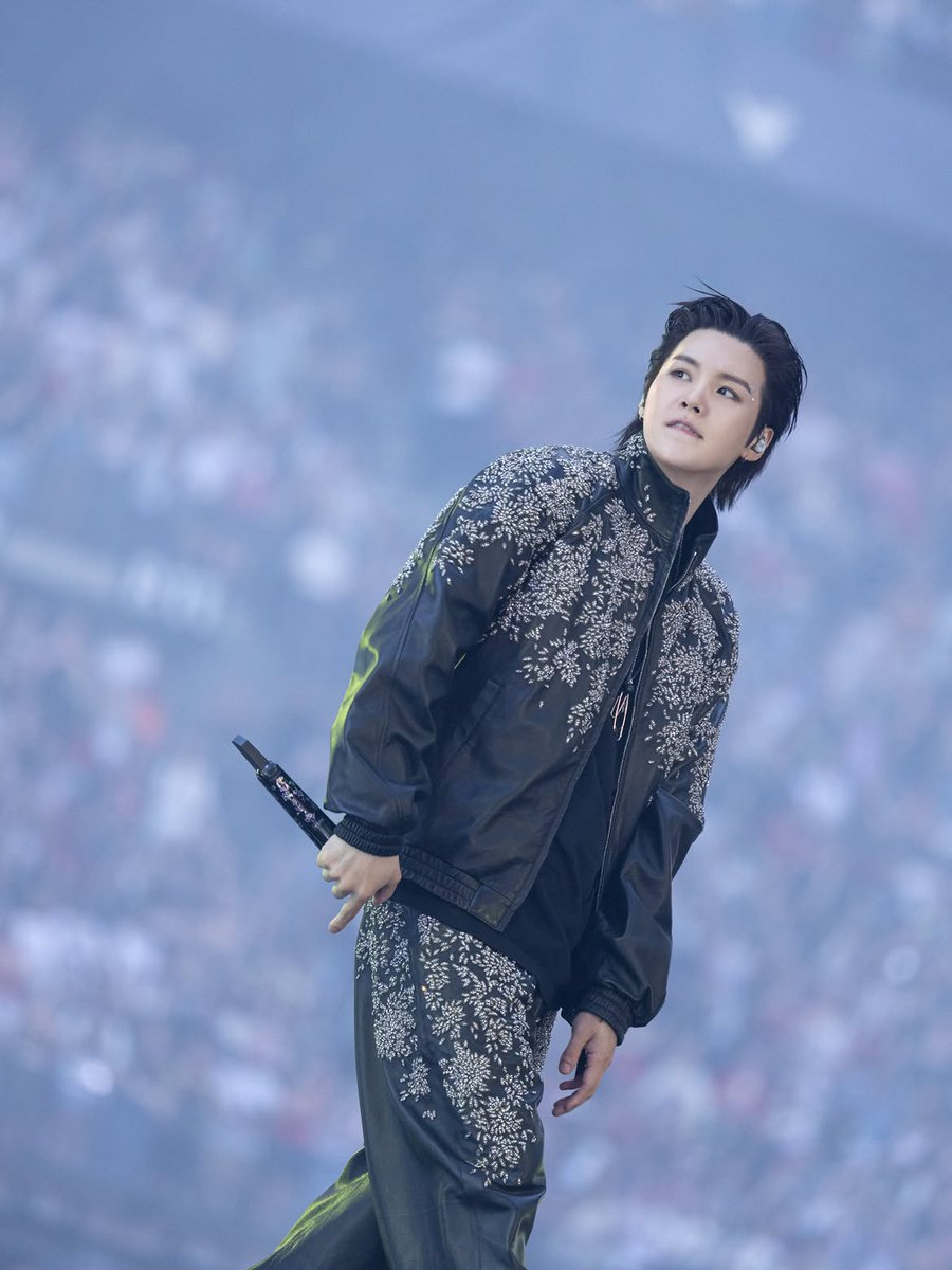 DataAgustD's tweet photo. GIVENCHY officially shared #SUGA's custom looks from the Paris concerts in a new Instagram post! 🔥

“SUGA wore custom Givenchy looks with black Puffy Yard sneakers to the BTS ‘ARIRANG’ World Tour concert in Paris. Givenchy by Sarah Burton”

Let’s engage with the post! 💜
🔗 https://t.co/6aJMW4IvEr