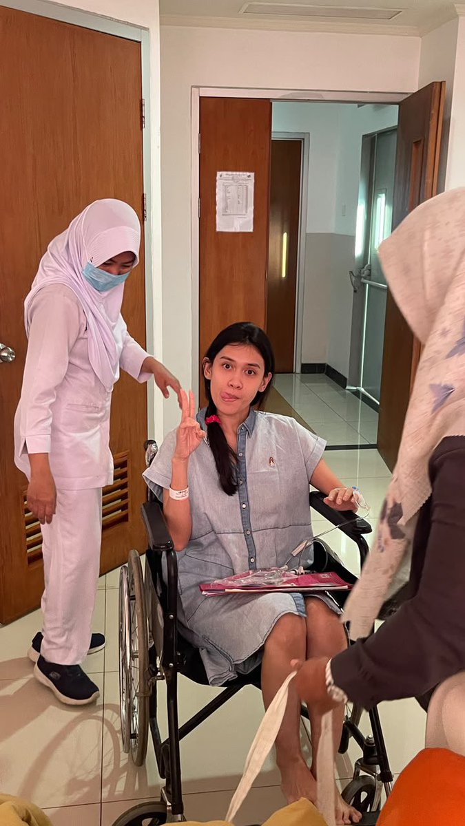 ___chewingbomb's tweet photo. otw, otw recovery🤍still fine tho https://t.co/aRikwzDdAW