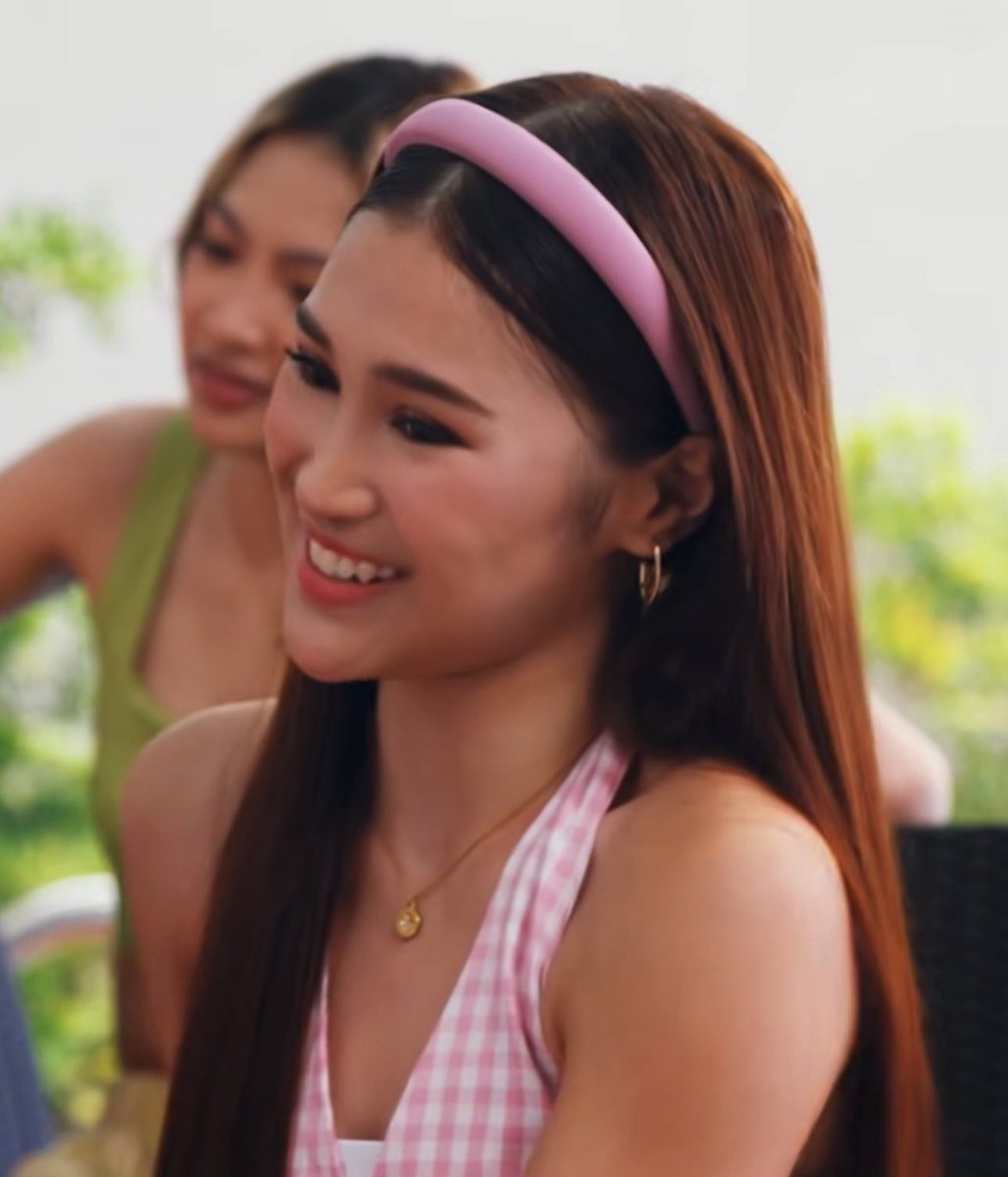 itzshii_'s tweet photo. jhoanna with a pink headband and pink top?! sobrang pretty, nakakabaliw😫💖

BINIxSurf FLOWERFUL EP1

#SurfxBINI #OurMostFlowerfullIhawPicnic https://t.co/nS0uwXiqZI