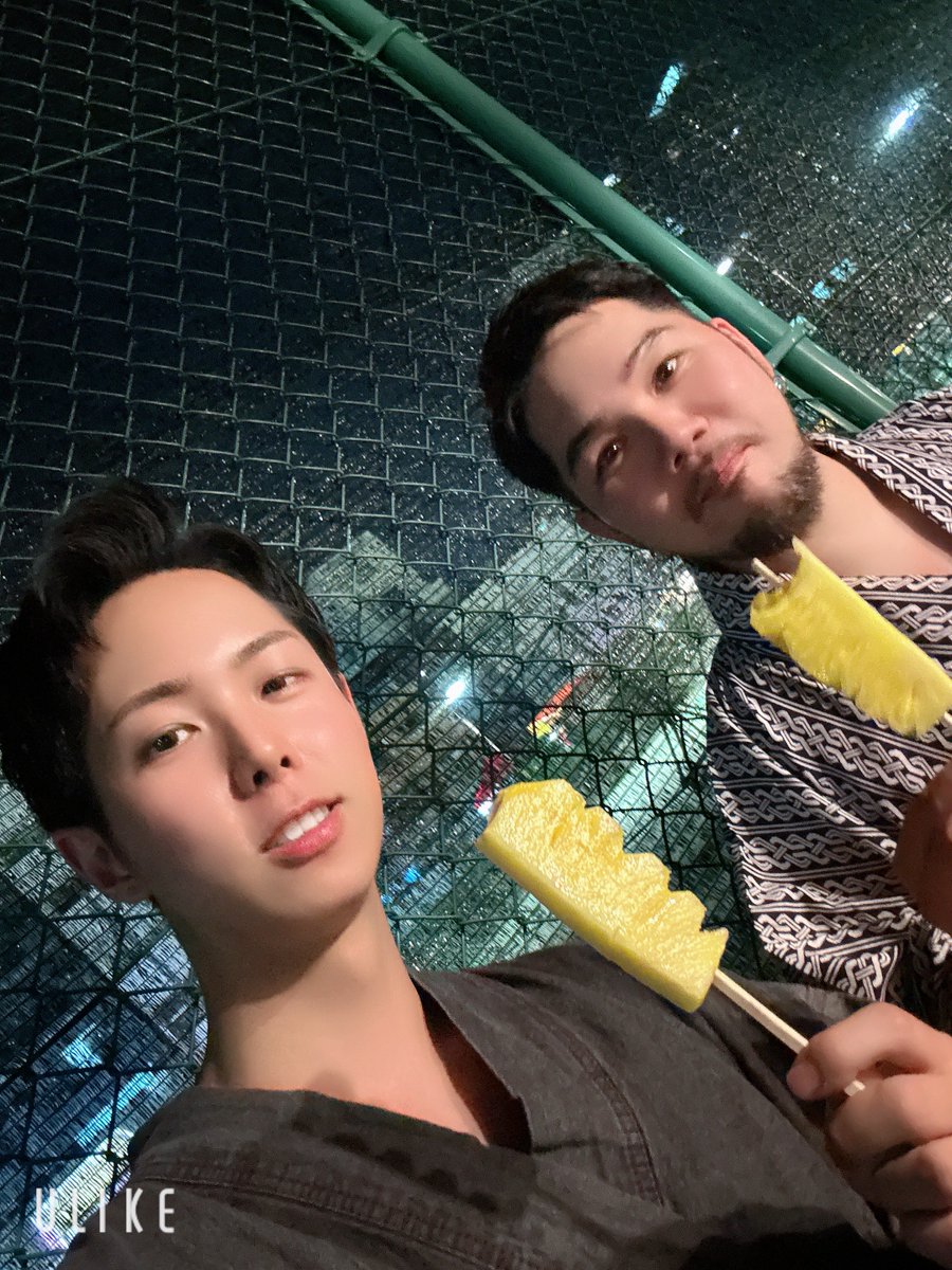 MMheroMM's tweet photo. 祭りといえば！冷やしパイン！ https://t.co/yjBHFKOFPD