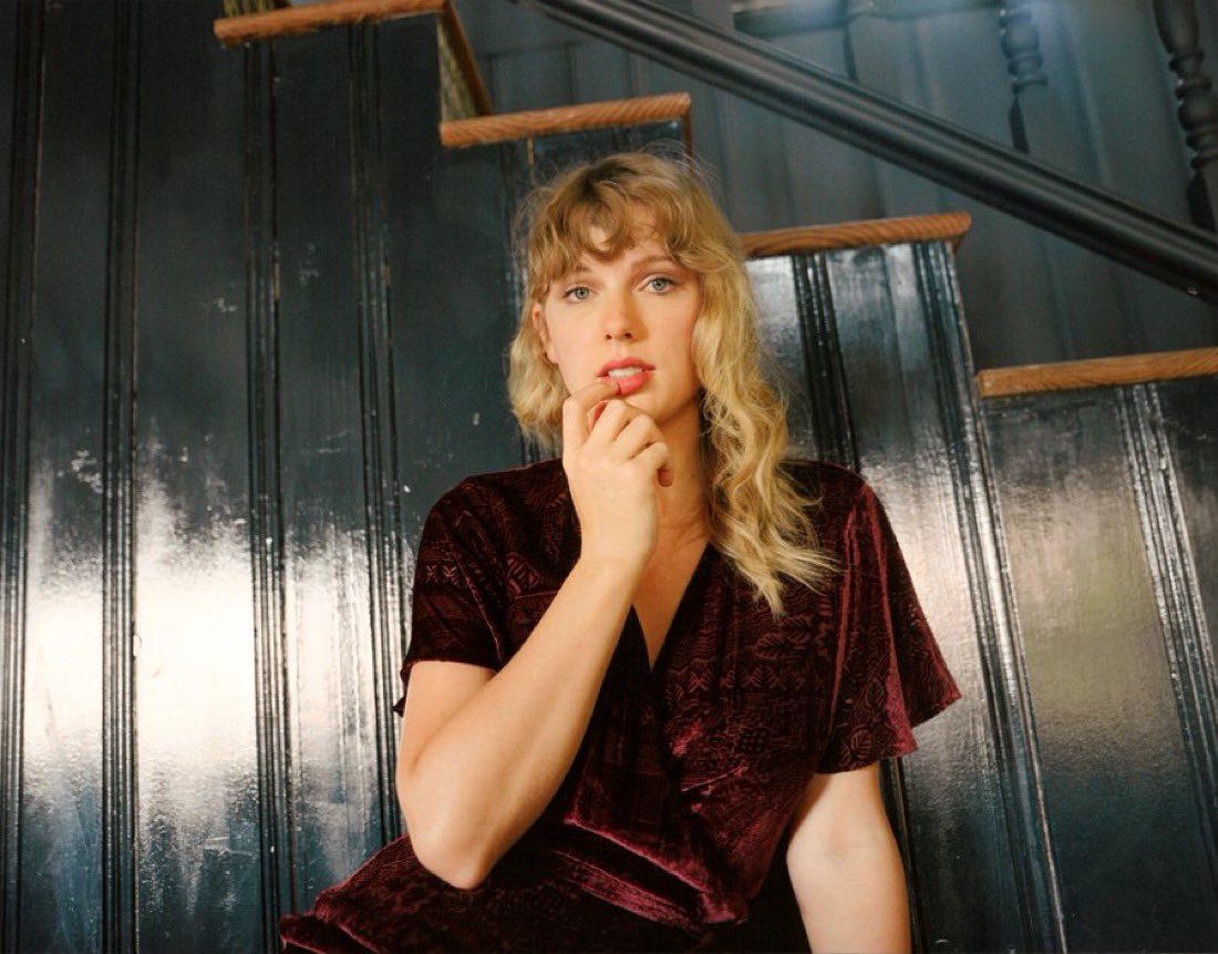 everslay13's tweet photo. very “and theres nothing like a mad woman, what a shame she went mad. no one likes a mad woman, you made her like that” of her https://t.co/PVU1MidCBk