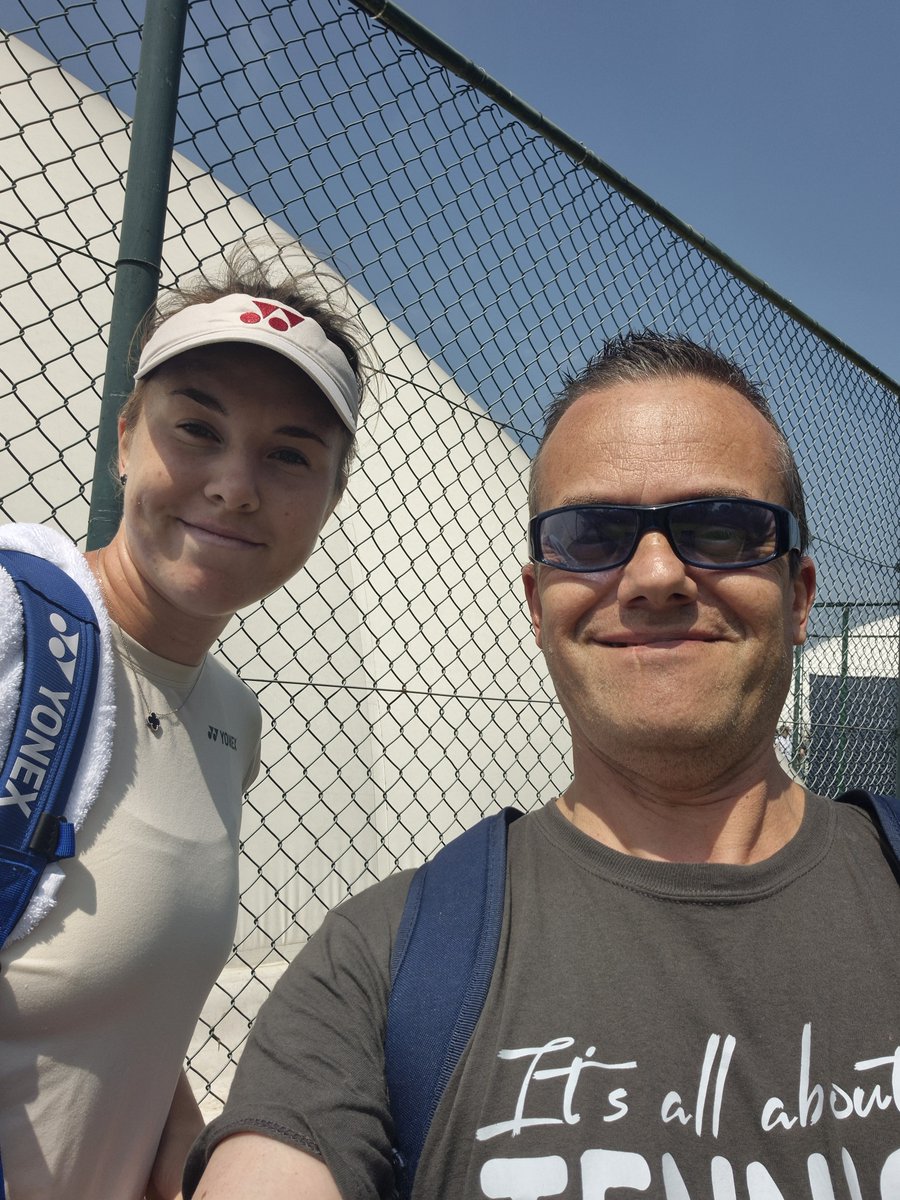 Garyg1862's tweet photo. Meeeeeee and Lady's Wimbeldon champion  Linda :) https://t.co/LJx7L2QQtj