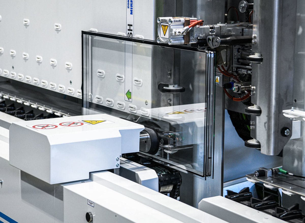 glassonweb's tweet photo. 🚀Insulating Glass: Airtight Units the Industry’s True Challenge! https://t.co/zocikHJulJ 
#Forel #InsulatingGlass #IGU #GlassProcessing #GlassManufacturing #GlassIndustry #WarmEdge #Automation #GlassTechnology #QualityControl https://t.co/7sxZmRNia4
