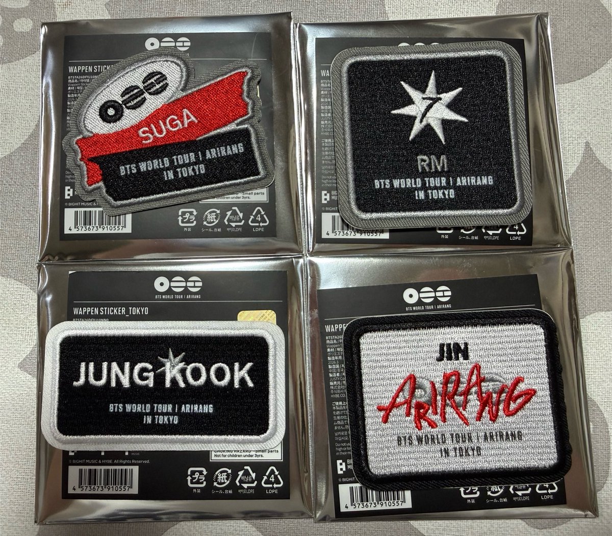 as0snoww's tweet photo. 【交換】BTS WORLD TOUR ARIRANG WAPPEN STICKER ワッペン ステッカー

譲:)SUGA RM JIN JUNGKOOK
求:)JIMIN V

事後通販分です。
郵送交換希望します📮

よろしくお願いいたします。 https://t.co/rnneR9ZLHz