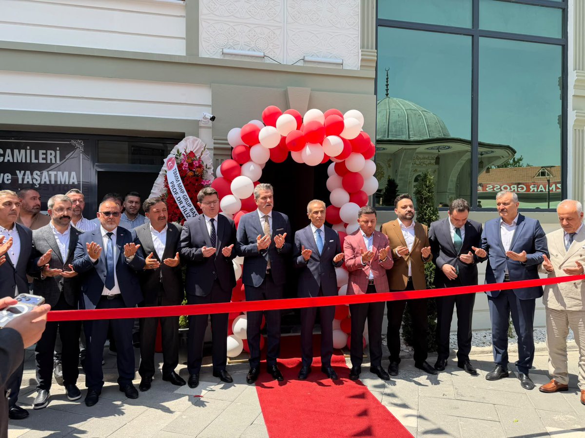 av_mfa's tweet photo. Nevşehir Valimiz Hüseyin Kök, Belediye Başkanımız Rasim Arı, Nevşehir Cumhuriyet Başsavcımız Adem Çalış MHP İl Başkanımız Adnan Doğu ile il ve ilçe protokolümüzün katılımlarıyla, hayırseverlerimizin katkılarıyla yapımı tamamlanan Acıgöl Merkez Çarşı Camii Külliyesinin açılışını gerçekleştirdik.

İbadetin, ilmin, kardeşliğin ve dayanışmanın merkezi olacak bu kıymetli eserin ilçemize hayırlı olmasını diliyorum.

Bu güzel eserin kazandırılmasına vesile olan tüm hayırseverlerimize, emeği geçen herkese ve katkı sunan tüm kurumlarımıza gönülden teşekkür ediyor; Rabbim hayırlarını kabul eylesin, bu mübarek mekânda edilen duaları makbul kılsın.