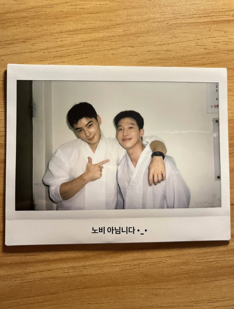 ldm_330's tweet photo. รีบดูก่อนสตอรี่หายย

https://t.co/uiO33yiyN4

#차은우 #Chaeunwoo #ชาอึนอู https://t.co/SMiW3EZ2TF