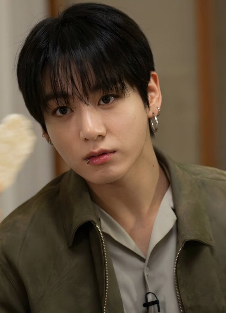 97STARRYKOO's tweet photo. JUNGKOOK I'M SORRY BUT YOU'RE SO CUTE 🥺🥺🥺🥺🥺🥺🥺🥺🥺🥺🥺 https://t.co/ml06EX3LGH
