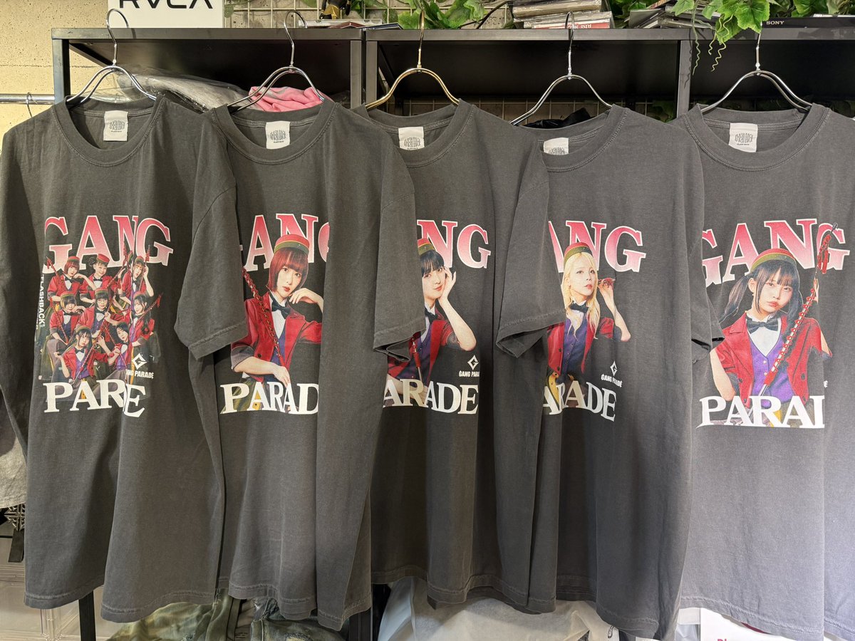 msbyflashback's tweet photo. GANG PARADE×FLASHBACK公式コラボレーションサンプルが届きました✨✨
店頭にて展示しておりますので是非ご覧ください✨✨

完全受注限定販売‼️

@GANG_PARADE 
@EBeanS_sendai 

ご予約はこちら⇩

https://t.co/1zK7f71VE6 https://t.co/hDaiPUj68L