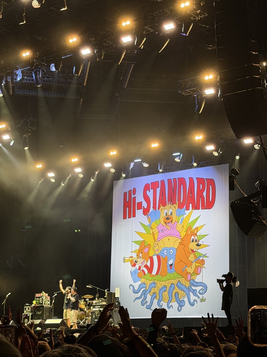 sid__slack's tweet photo. ハイスタ、Turnstileが連続してライブすることはこの先あるんですか？
一生の思い出とは今日みたいな日のことです
ありがとうFUJI ROCK https://t.co/XSDNQhPhX5