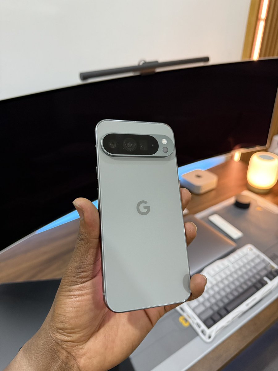 marjidofficial's tweet photo. You get 50K if the buyer is coming from you. I got this phone for 1, 580,000 and i am willing to sell it for 1.1M only. Sweet deal. My wife just born, I need money for hospital bills. 

No scratch, No Dent. I didn’t even use this phone or went outside with it. It’s always seating on my working desk doing absolutely nothing. First come first serve. Na who send money first go get this sweet phone. 

Specifications - Google Pixel 9 Pro XL, 256 GB, Hazel Color.