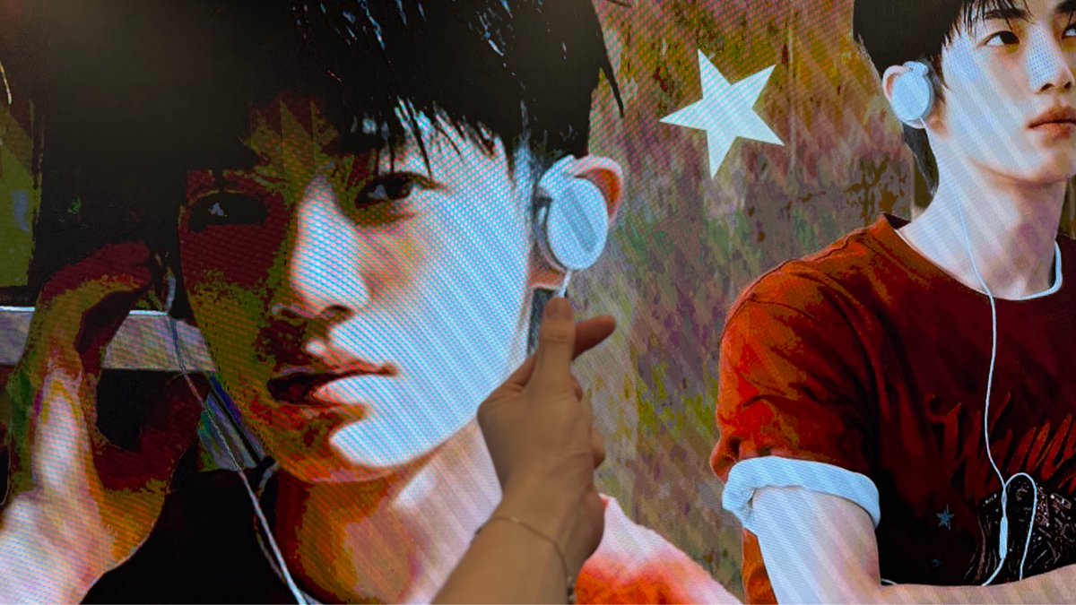 hajin_backup's tweet photo. yoonsik: *pict*
yoonsik: i saw park shyu (park siwoo)
siwoo: *clip*
siwoo: i saw puppy https://t.co/fpwpZf13Gc