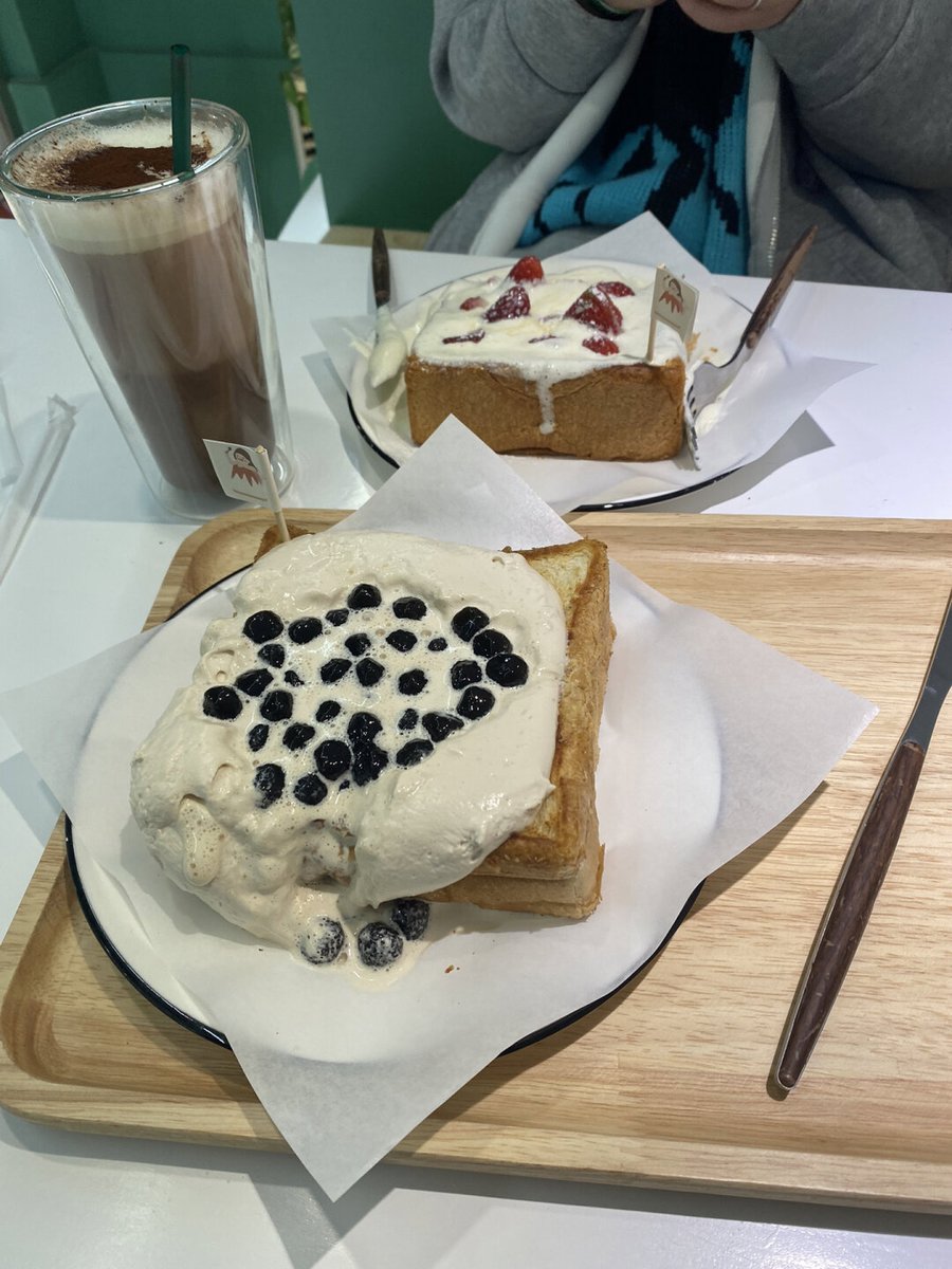 BirgitFlaum's tweet photo. Missing the late-night snack runs u0026 silly laughs with my person  Counting days till we’re side by side again!， https://t.co/YWFxZFwHWn