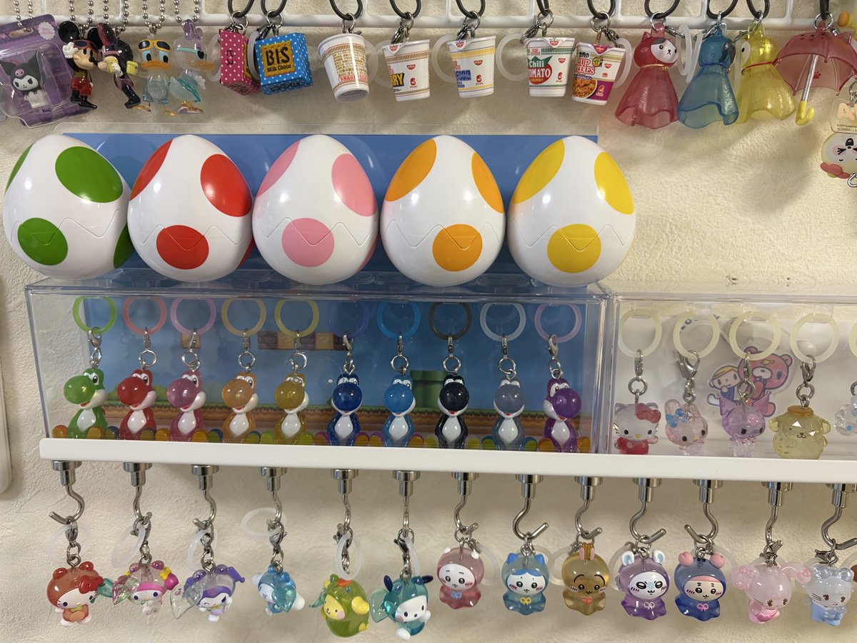 pampkin_78's tweet photo. なんだかんだヨッシーのめじるしが1番好きかな！
今日、背景をつけたら更に楽しくなってきた🤭
まだまだやれることはいっぱいありそう！

・・・
ガチャ ヨッシー 飾り方 https://t.co/h8iLjKN3YD