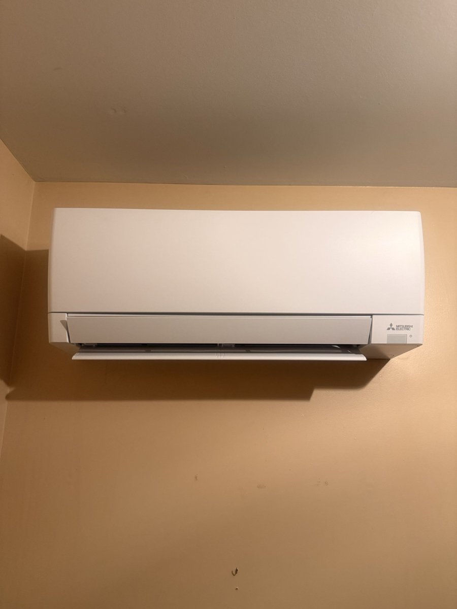 allmechanical's tweet photo. Routine maintenance on 2 zone Mitsubishi ductless unit - Christian R. checked in near S Goodwin Ave Kingston, ... https://t.co/Sshu7QV8TK https://t.co/nCiVZTYVmY