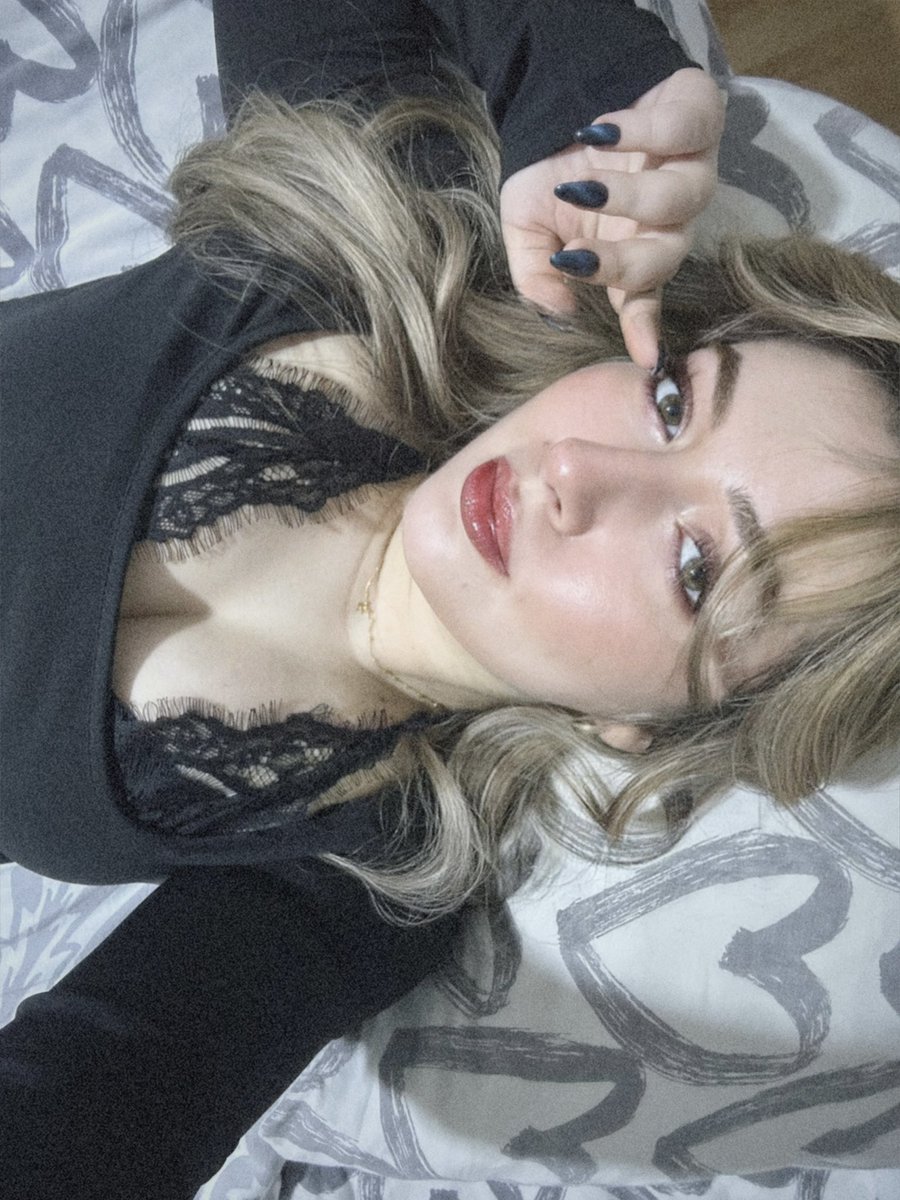 bedarslann's tweet photo. odak
bende🖤 https://t.co/JpW1F5B0jP