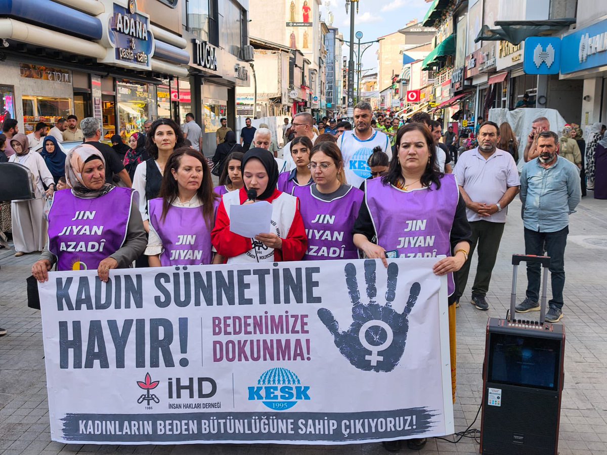 IhdAgr's tweet photo. Kadın sünneti; adı ne olursa olsun, kadınların ve kız çocuklarının beden bütünlüğüne yönelik bir insan hakları ihlalidir. https://t.co/nDLpXYYJCG