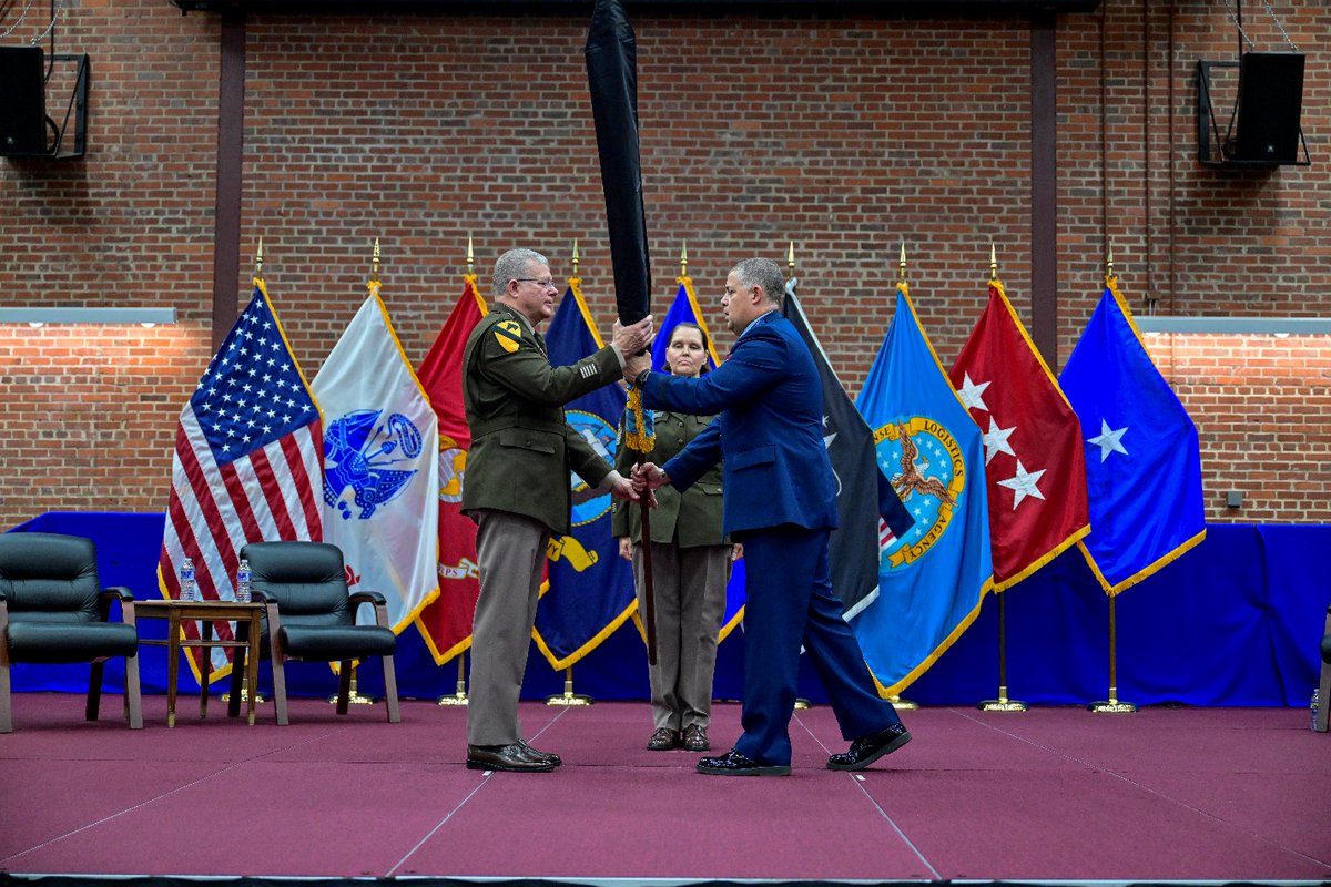 DLAMIL's tweet photo. Yesterday, DLA formally deactivated #DLAAviation. The historic transition supports the establishment of #DLAWeaponsSupport, which will unite the missions of DLA Aviation and #DLALandandMaritime to optimize global logistics for the joint force.
๐ฌ Share your favorite DLA Aviation memory below, and be on the lookout for more from Columbus later today as DLA Weapons Support begins its next chapter!
