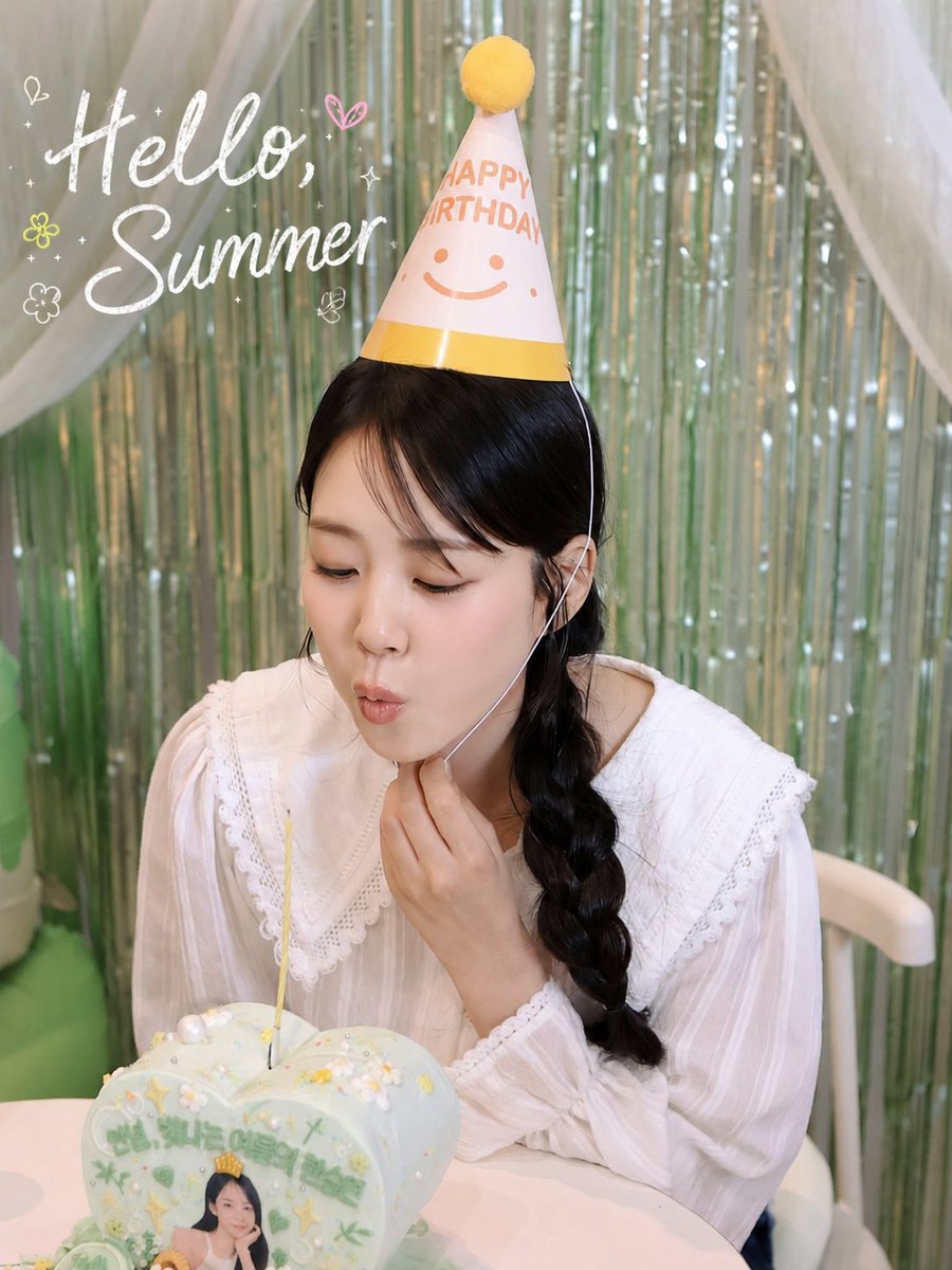 Hello_Summer_SY's tweet photo. ⊹₊  𝑯𝒆𝒍𝒍𝒐, 𝑺𝒖𝒎𝒎𝒆𝒓 ~ꕤ

@fateflysy 생일축하해요!🎂🥳

#승연이와_함께하는_여름_피크닉
#HAPPY_SEUNGYEON_DAY

-

#카라 #KARA #한승연 #한승연애 
#スンヨン #SEUNGYEON #韓昇延 #생일카페 #컵홀더이벤트 https://t.co/nQNRDV68dG