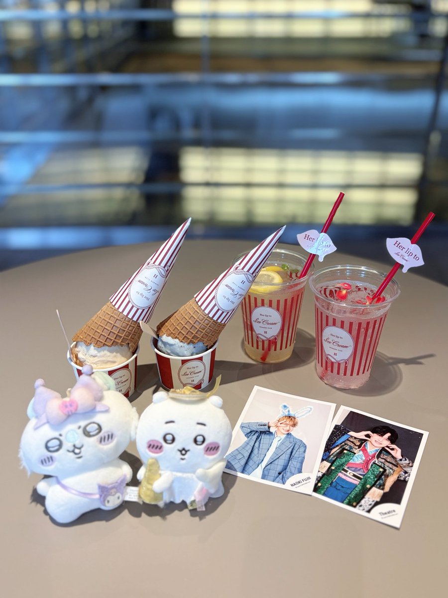 _naonly1idol_'s tweet photo. #herliptoicecream⟢𓈒𓏸︎︎︎︎🥄🍨

アイスもドリンクも美味しかった✨
グッズおそろいで買えてうれしい😭💝

#herlipto https://t.co/eW9x7Bkucg