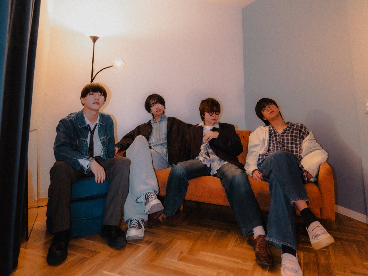 rino_nishizaki's tweet photo. 🎶西﨑セレクション

大阪北摂発の4人組バンド 
#kohamo ( @kohamo0000 )🎤

来週水曜日に
3rd EP「On my mind」をリリース💿

どの曲もかっこいいです🥹🥹
新曲のSchool bagは
青春を思い出す夏うた☀️すき🫶

🎼コント
🎼School bag
🎼Crush

🔻radikoはこちら🔻
https://t.co/knWBiO63sV https://t.co/c2AA9uv7U6