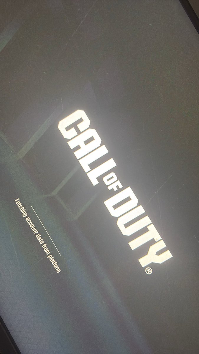 Jimjam697's tweet photo. My ps5 servers have let me back online now I am stuck at this screen on warzone https://t.co/tqcu97NW0E