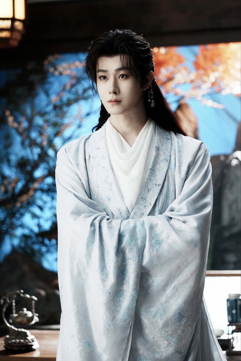 lliyink's tweet photo. “ซื่อจื่อ ท่านมาถึงก็ฟังความเพียงข้างเดียว ไม่ลำเอียงไปหน่อยหรือ”
“ข้าได้ยินจริง ๆ นะท่านพ่อ คนผู้นี้ต่อว่าท่านแม่”

หญิงสาวหน้าตาสะสวยเพิ่งผ่านวัยปักปิ่นมาหมาด ๆ เอ่ยบอกชายผู้อยู่ตรงหน้าเสียงใสไม่พอใจ หากสาวใช้คนสนิทไม่วิ่งกลับจวนไปรายงานคงไม่รู้

คุณหนูใหญ่เกิดเรื่องแล้วเจ้าค่ะ https://t.co/MyrZiV2bEx