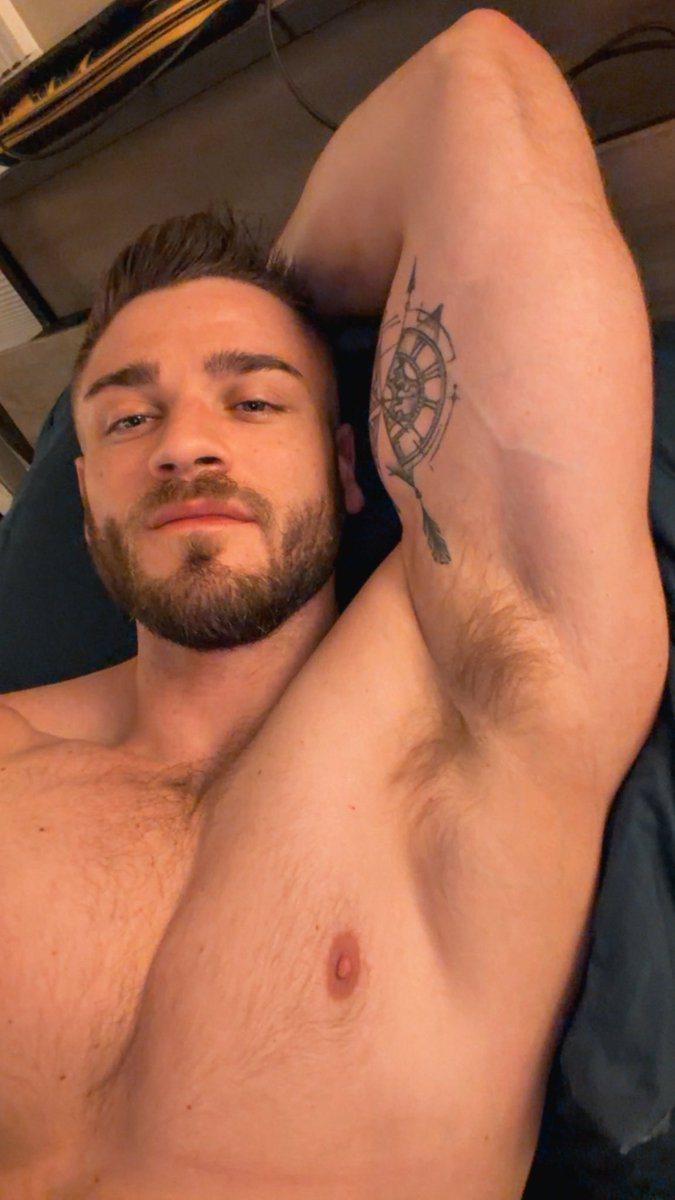 BrandonAllenSFW's tweet photo. Oh hello there 😌 https://t.co/alBfFdXSAd