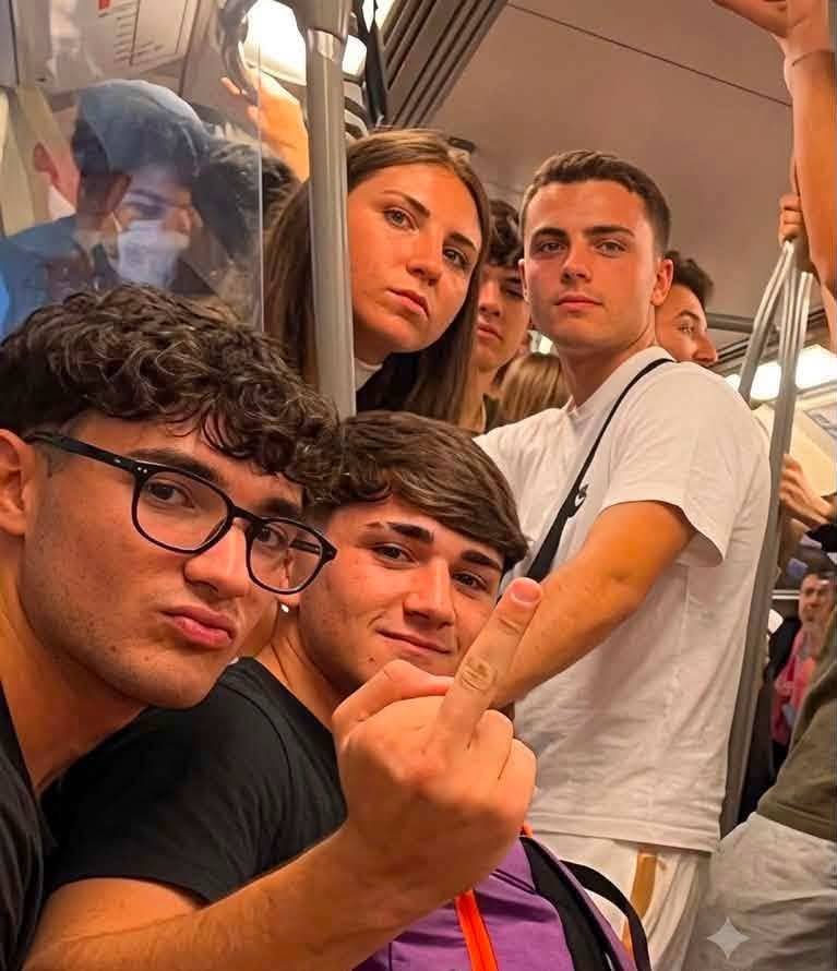 artaltcoin's tweet photo. @TheSpaceBet @Taonoi2 Is it your advanced culture to give finger to woman in the public too. https://t.co/yA2yxCQVsI